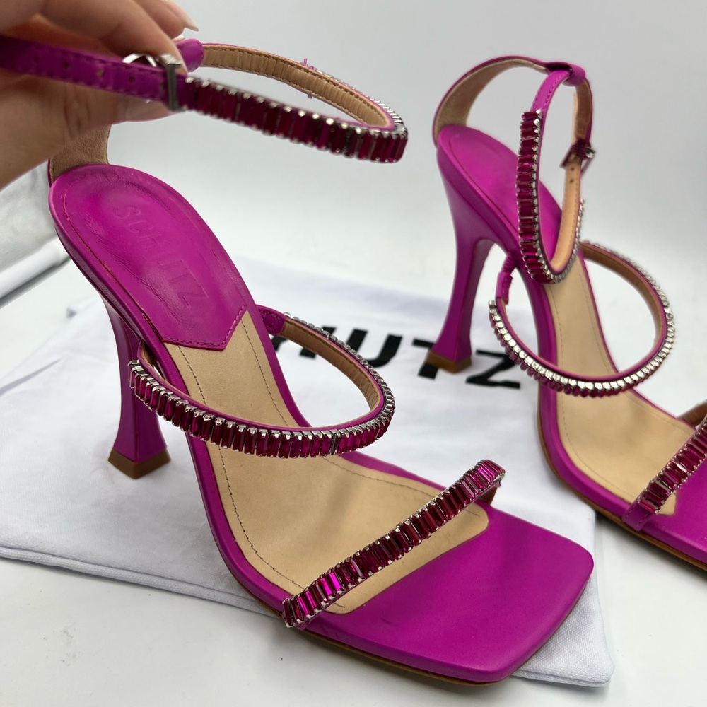 Beautiful/ high-quality Schutz shoes gorgeous color hot pink size 6 almost new